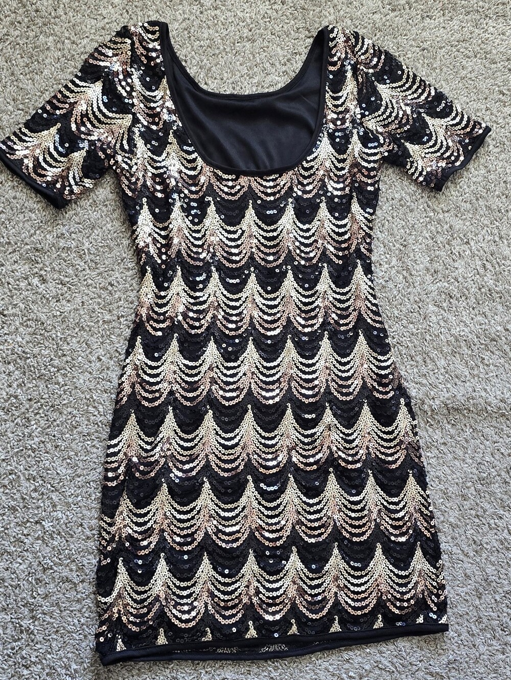 VENUS Sequin mini dress.. Lower neck back.
